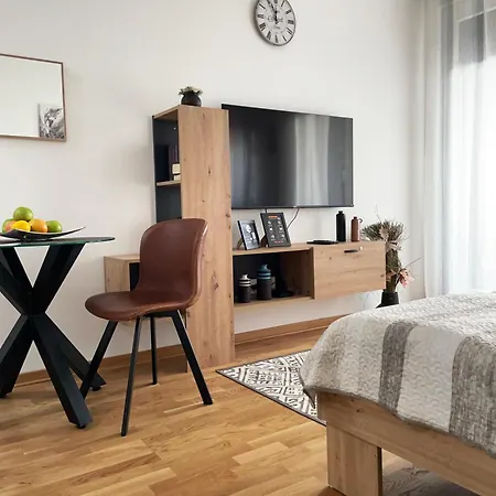 Apartman 52 - Besplatan Privatni Parking 诺威萨 外观 照片